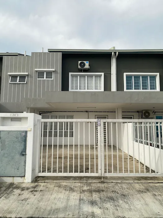 Teratak Roza Homestay Laman Haris Puncak Alam Picture 6