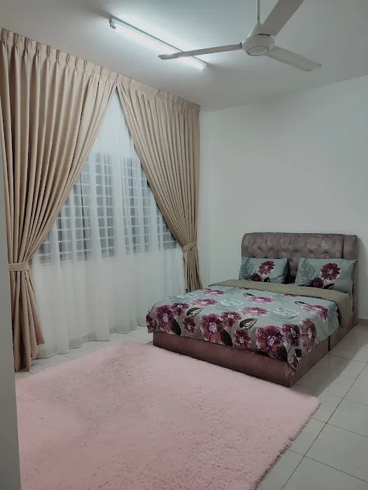 UmMi LaMaN HaRiS HOMESTAY 2023 PUNCAK ALAM Picture 3