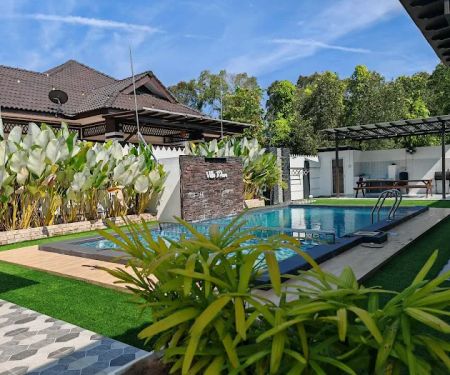 Homestay Villa D'Aura