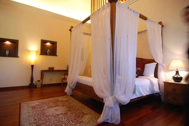 AmanRimba Private Estate Picture 6