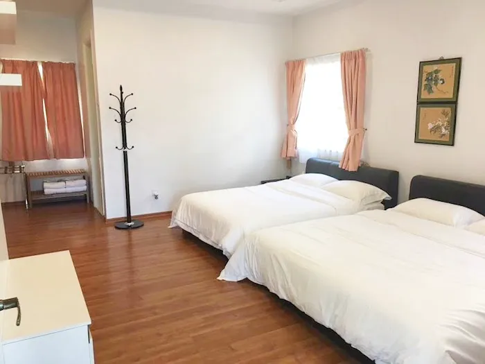 Crystal Cameron Picture 3