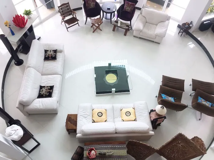 Crystal Cameron Picture 8