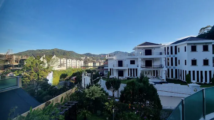 Crystal Cameron Picture 2