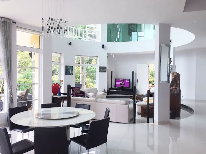 Crystal Cameron Picture 16