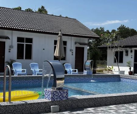 D' Ehsan Homestay & Chalet