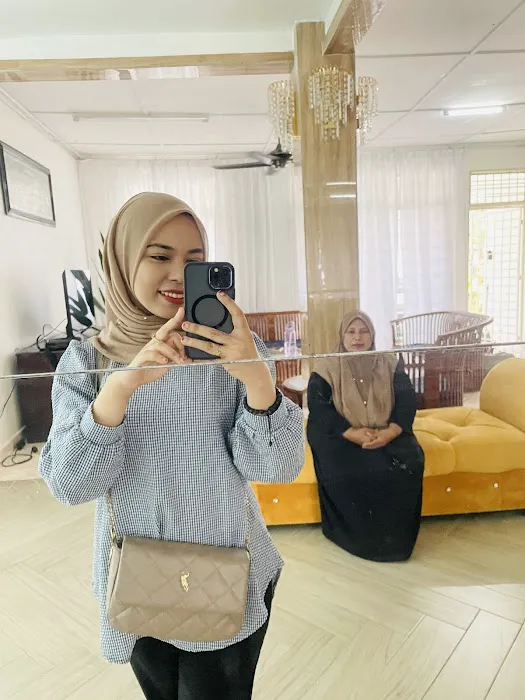 Zelfhira Homestay Picture 3