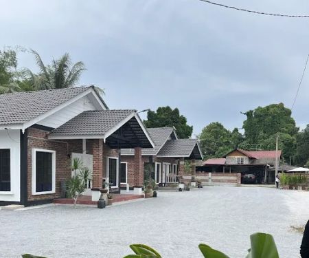 Etek Etek Chalet -Homestay & Roomstay-