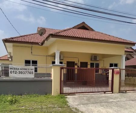 Meera Homestay