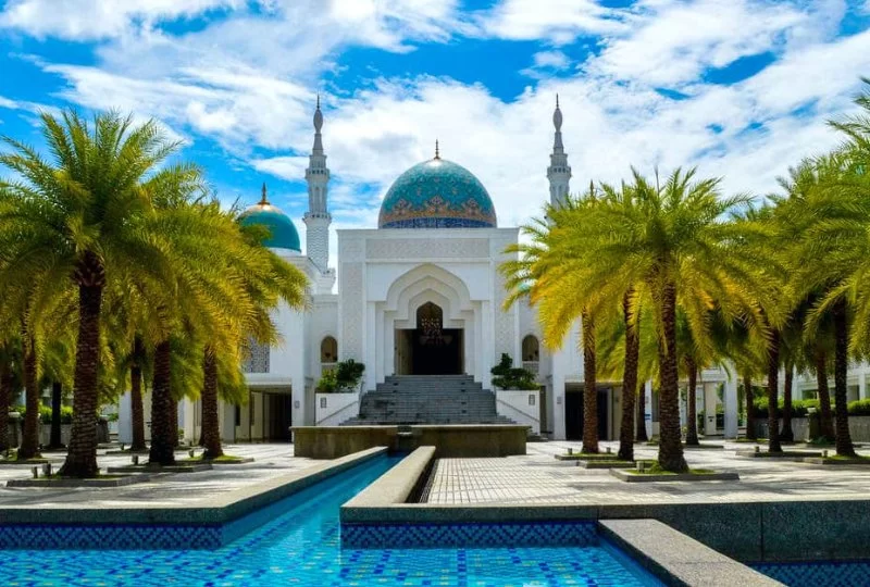 Why Some Mosques Are Familiar to Locals but Unknown to Tourists — Hidden Community Gems in Malaysia