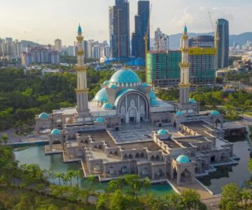 Why the Malaysian Government Registered 6,850 Mosques: What That Means for Muslim Tourists