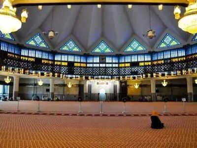 A Beginner’s Guide to Malaysian Mosque Terminology — Dome, Minaret, Prayer Hall