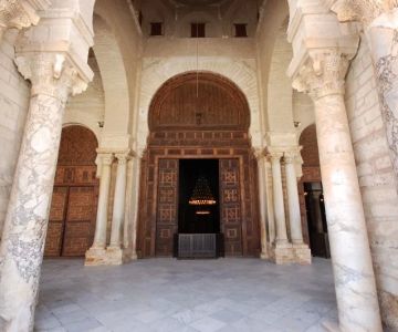 The Draw of Historic Mosques – Why They Attract Devout Muslims and First-Time Travellers