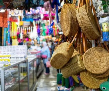 Malaysian Mosque Souvenirs — What to Buy and What to Respect