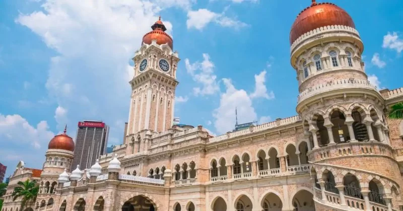 Exploring Mosque Architecture: Moorish, Ottoman, and Malay Influences in Malaysia