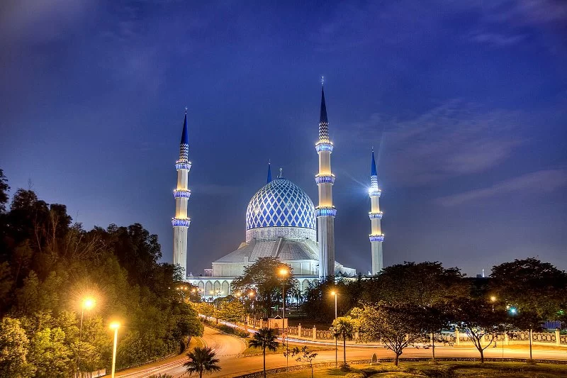 Why Malaysia’s Mosques Are Important for Understanding Southeast Asian Islamic Heritage