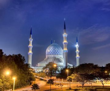 Why Malaysia’s Mosques Are Important for Understanding Southeast Asian Islamic Heritage