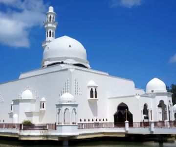 Mosque-Based Itineraries for 7, 14, or 21 Days in Malaysia | Cultural and Faith-Based Travel