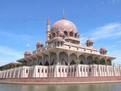 How Mosque Visits Can Enrich Your Understanding of Malaysian History and Architecture
