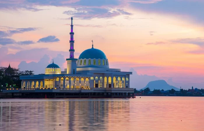 Why Mosque Tourism Is a Growing Trend Among International Travelers to Malaysia