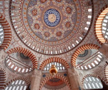 How Mosque Architecture Reflects Malaysia’s Connection to Arab, Ottoman, Indian, and Southeast Asian Traditions
