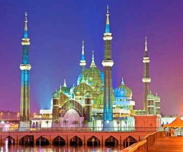 Mosque, Beauty, Faith — Experiencing Malaysia’s Spiritual Architecture in Its Full Glory